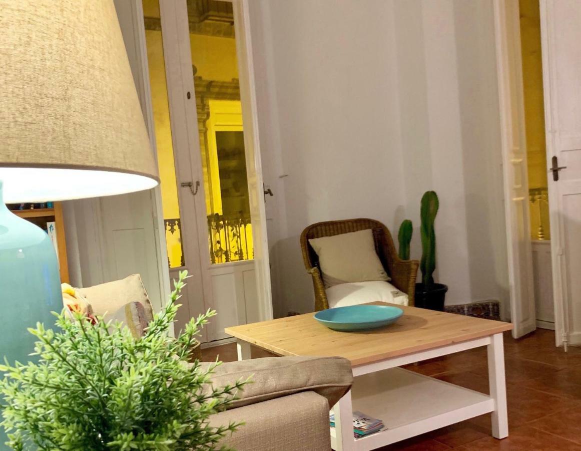 Luz Y Sencillez En El Centro Historico De Malaga Apartment Bagian luar foto